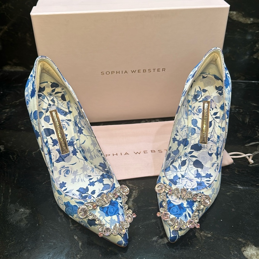 Sophia Webster Margaux pump 100mm in Royal Bloom. Size 39. NIB - NEVER WORN.
